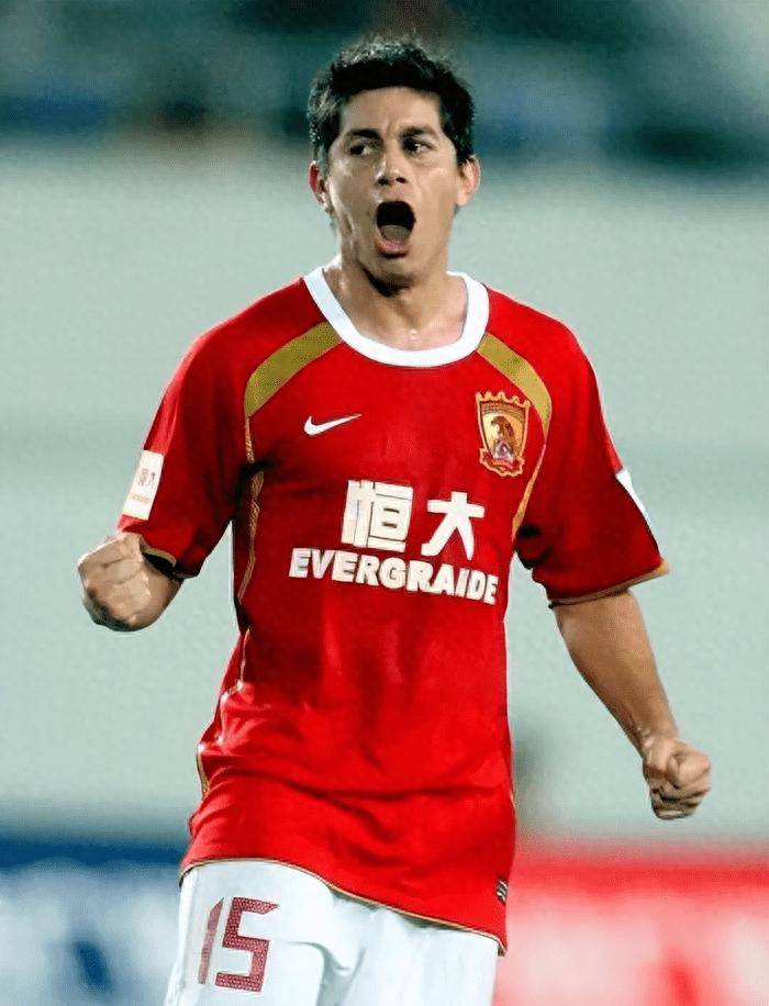 九游娱乐app下载-阿根廷著名足球俱乐部签下一名实力雄厚的外援球员的简单介绍