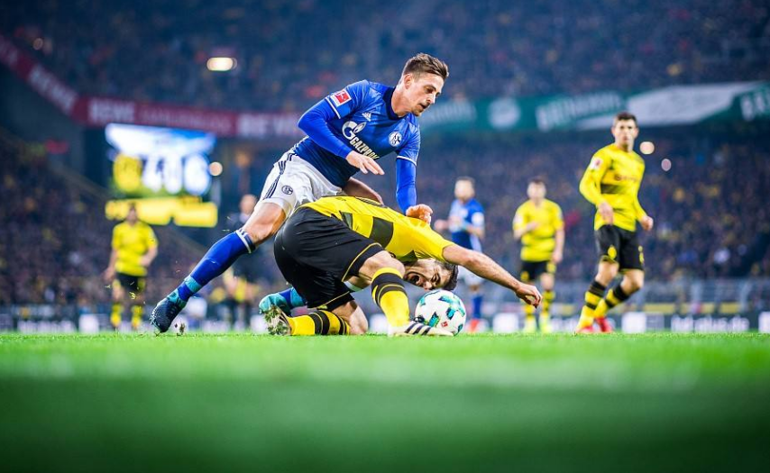 关于多特蒙德客场告捷沙尔克,取得关键胜利的信息 关于多特蒙德客场告捷沙尔克,取得关键胜利的信息