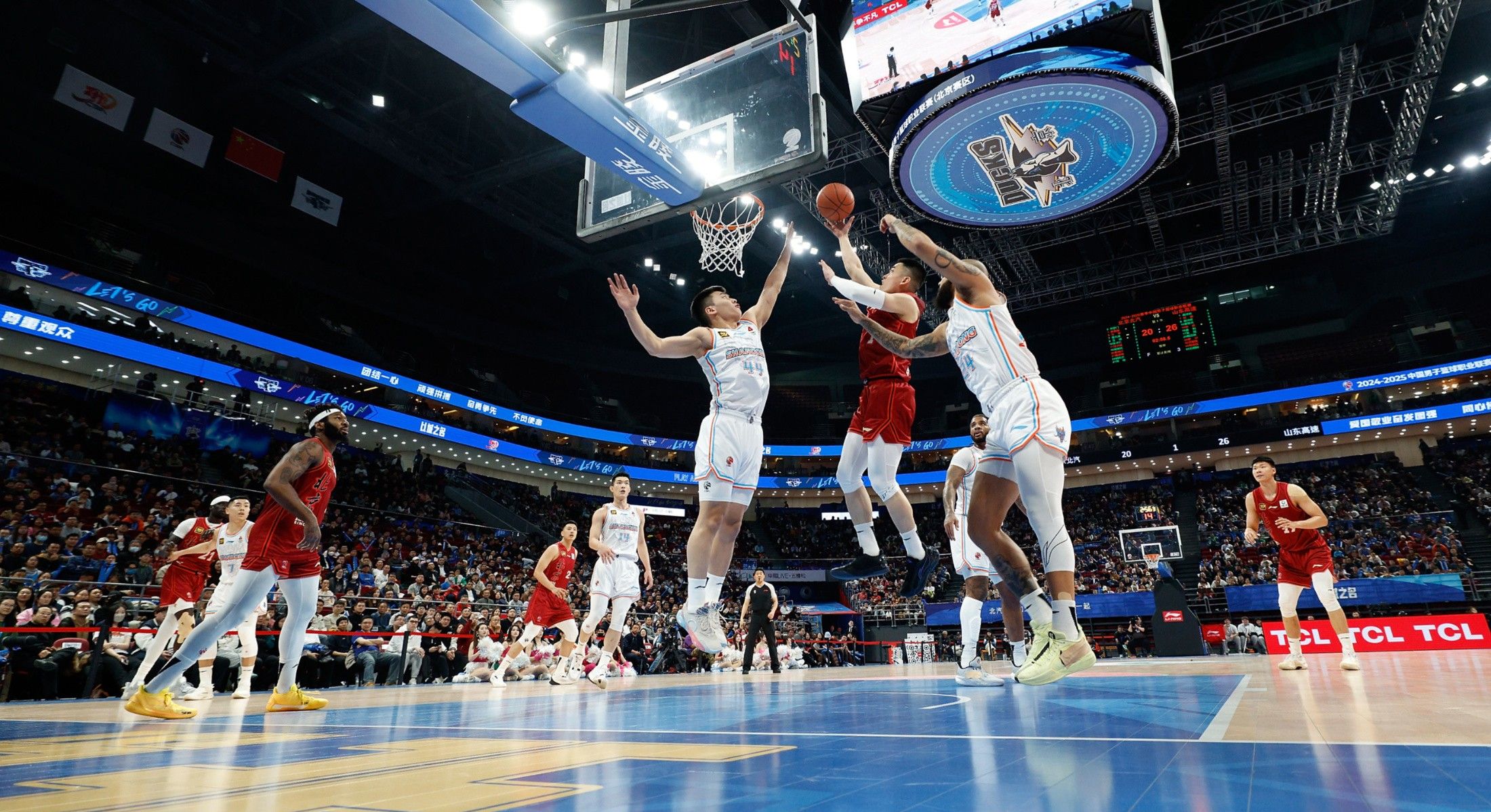 九游娱乐网页-关于篮球比赛现场上出现多变情况，精彩不断的信息