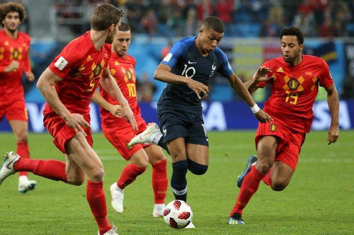 九游体育-日本队轻取法国队，黄鸭组合关键制胜的简单介绍