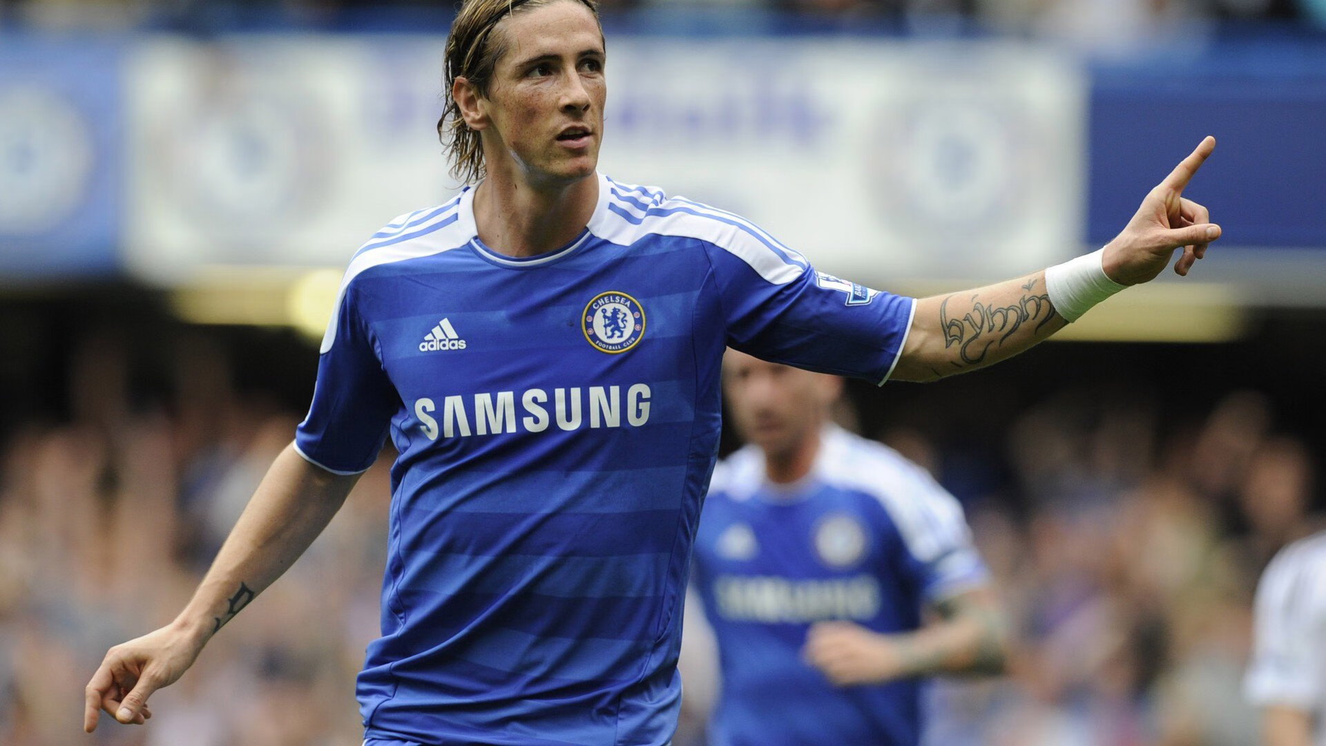 欧冠决赛焦点战，勒沃库森力克莱比锡红牛，问鼎欧洲之巅