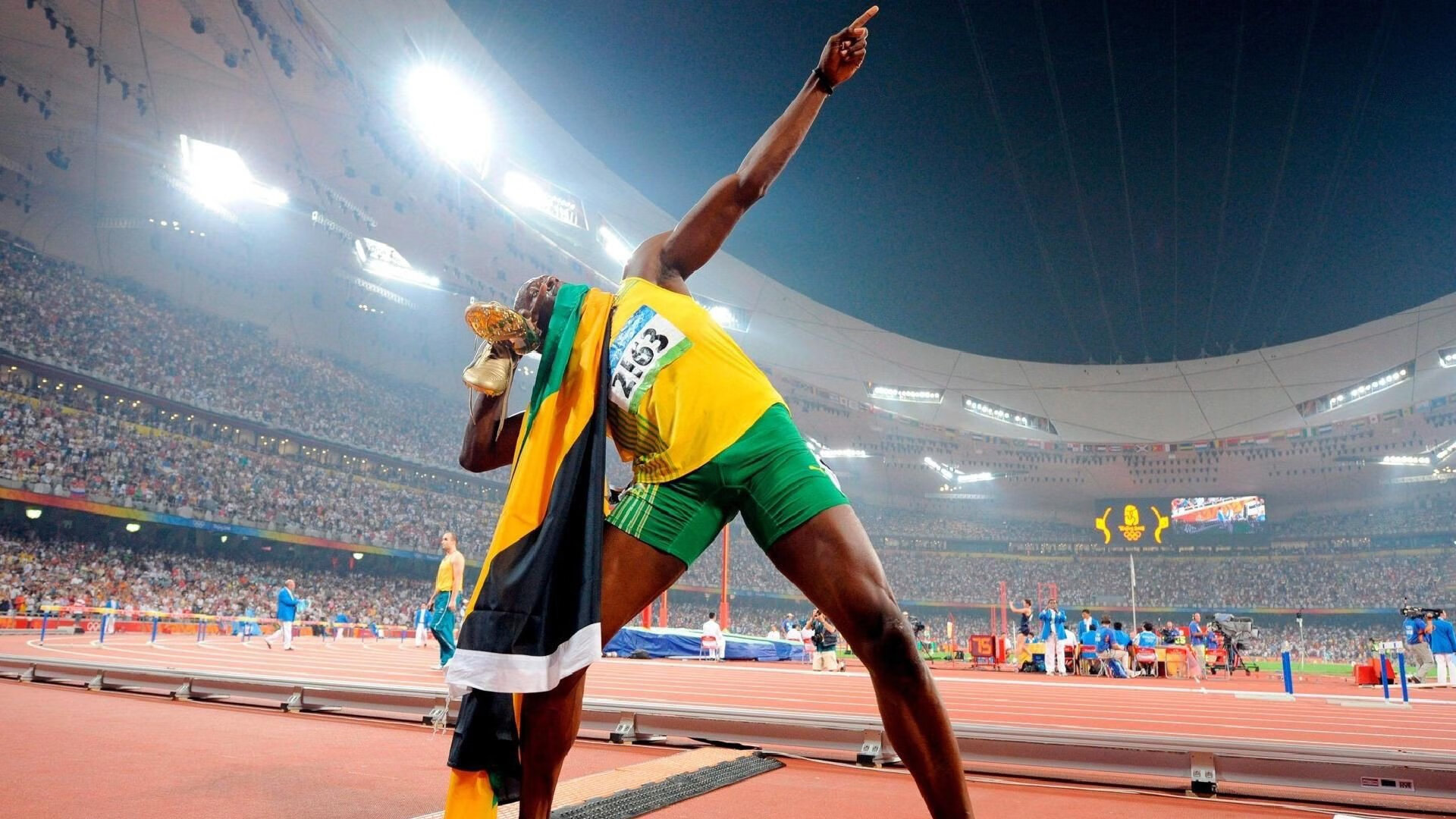 意甲焦点战之夜,萨卡关键时刻站出来,一锤定音定乾坤